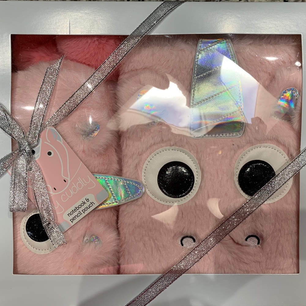 Pink 🦄 Notebook & pencil pouch